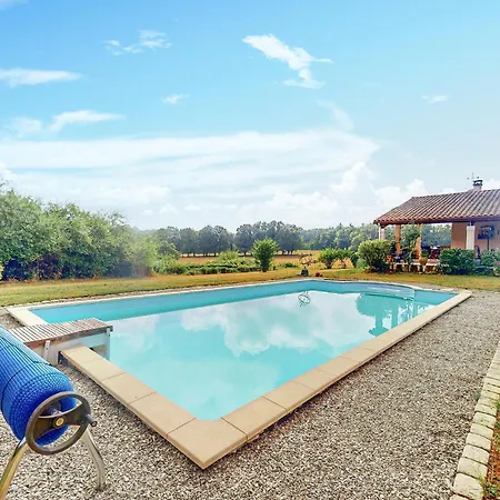 3 Bedroom Stunning In * Ecuras